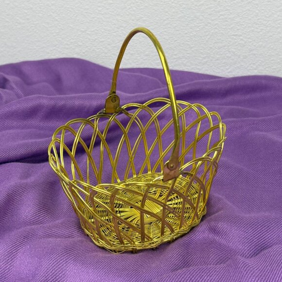 Vintage Gold-Tone Wire Woven Decorative Basket Handle 5” x 3.5” Sturdy - Picture 1 of 8